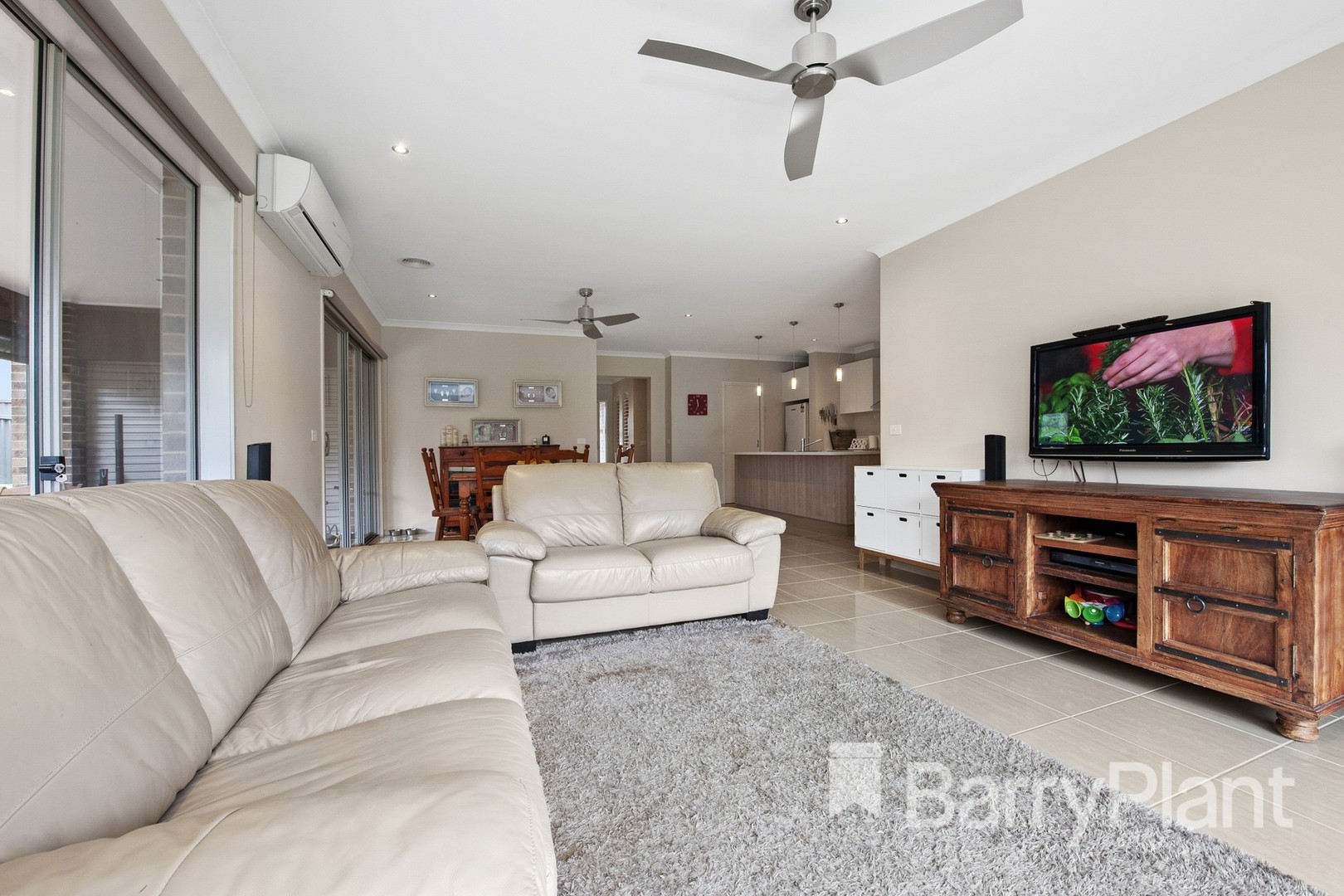 11 Wilmott Street, Lucas, VIC 3350, Lucas - Thumbnail 2