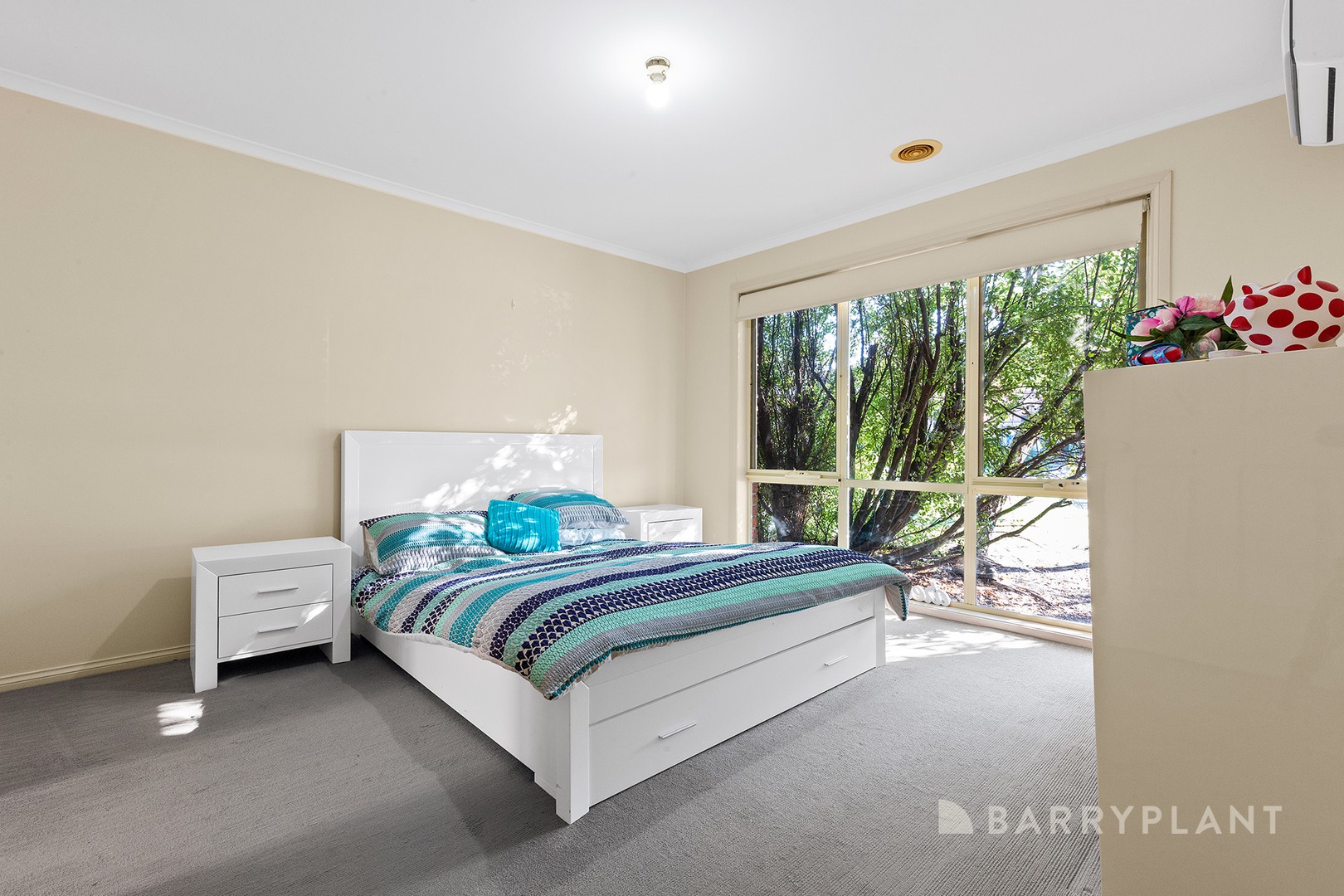 11 Wilona Way, Berwick, VIC 3806 - Thumbnail 1 - 27/03/2025