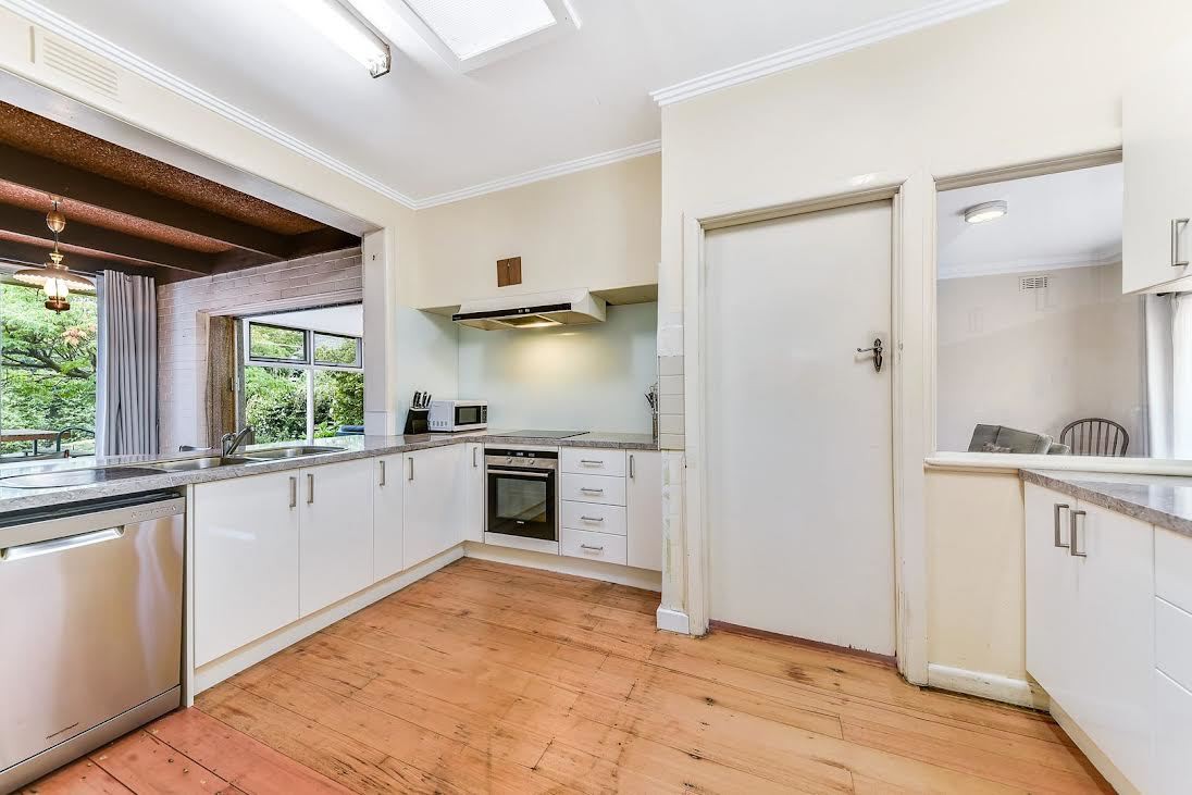 11 Winbourne Road, Mount Waverley, VIC 3149, Mount Waverley - Thumbnail 7
