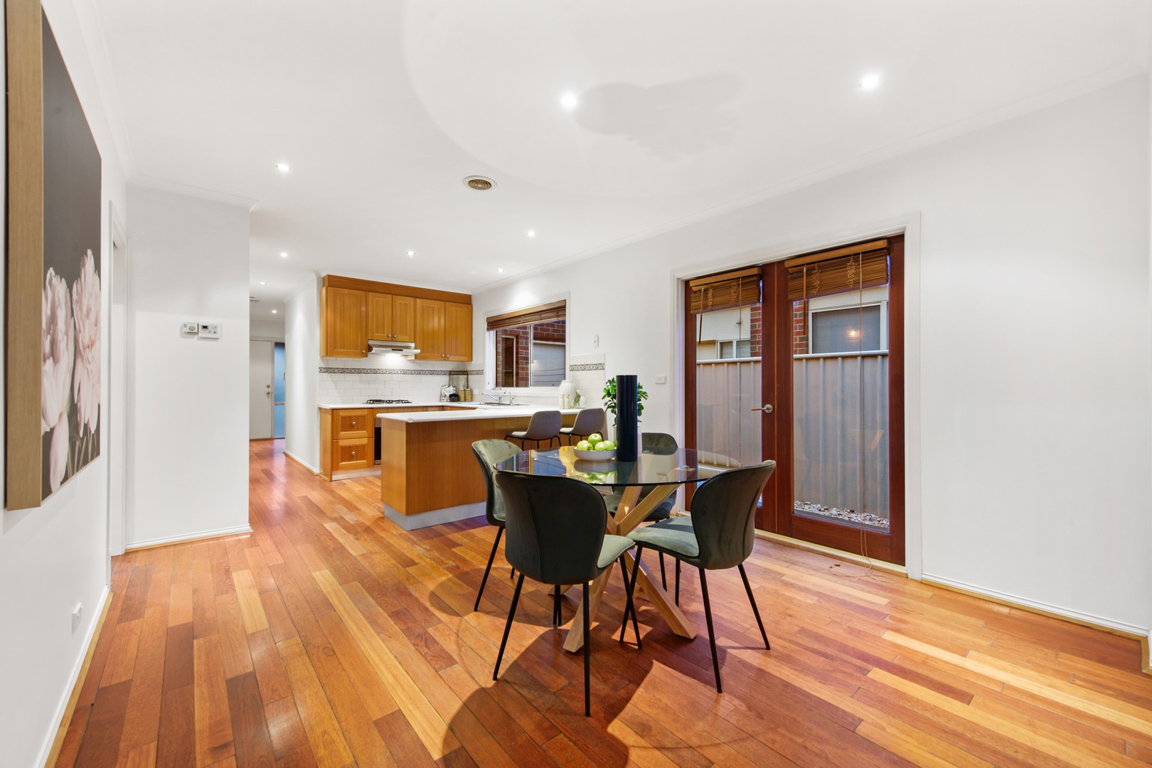 11 Yendon CloseCaroline Springs, VIC 3023, Caroline Springs - Thumbnail 3