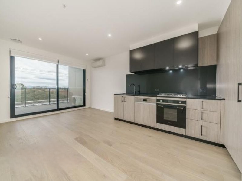 110/3-11 Mitchell Street, Doncaster East, VIC 3109 - Thumbnail 2 - 06/08/2024