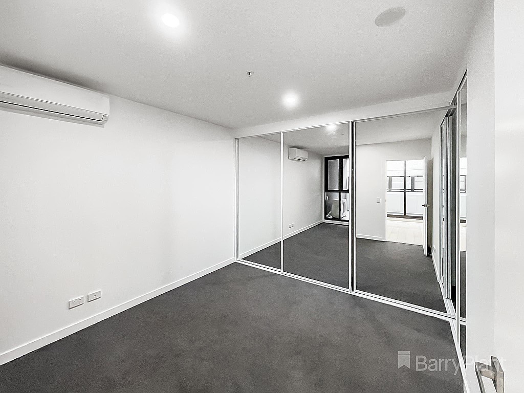 110/8 Bond StreetRingwood, VIC 3134, Ringwood - Thumbnail 4