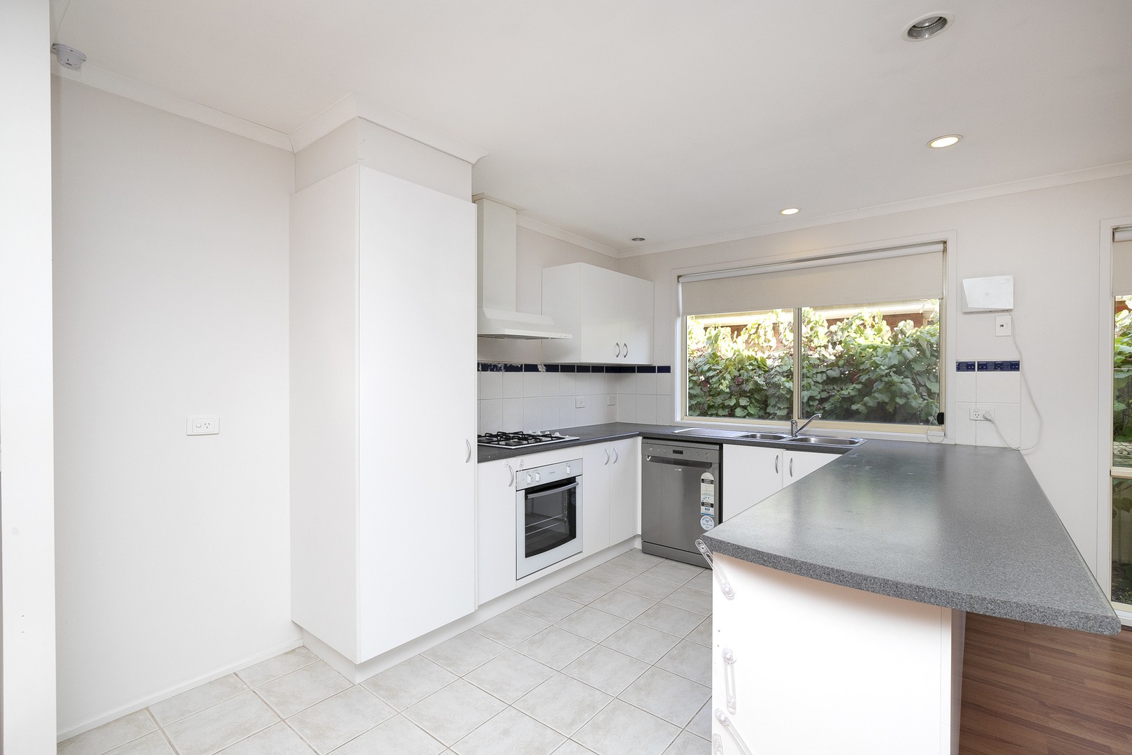 110 Allenby Road, Hillside, VIC 3037, Hillside - Thumbnail 4