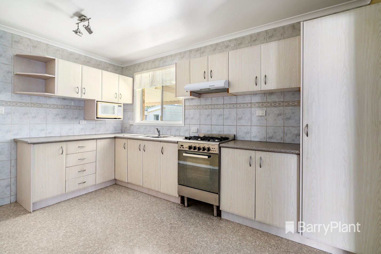 110 Carronvale Road, Mooroolbark, VIC 3138, North Warrandyte - Thumbnail 3