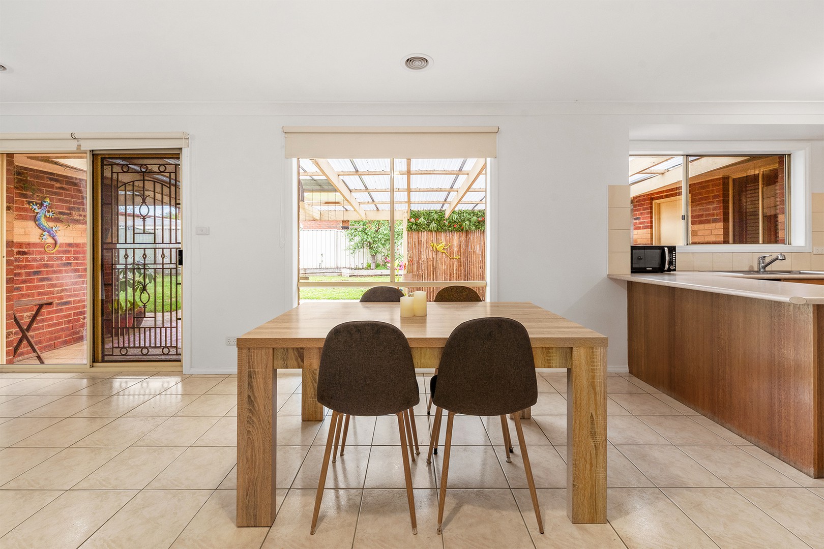 110 Chisholm Drive, Caroline Springs, VIC 3023, Caroline Springs - Thumbnail 3