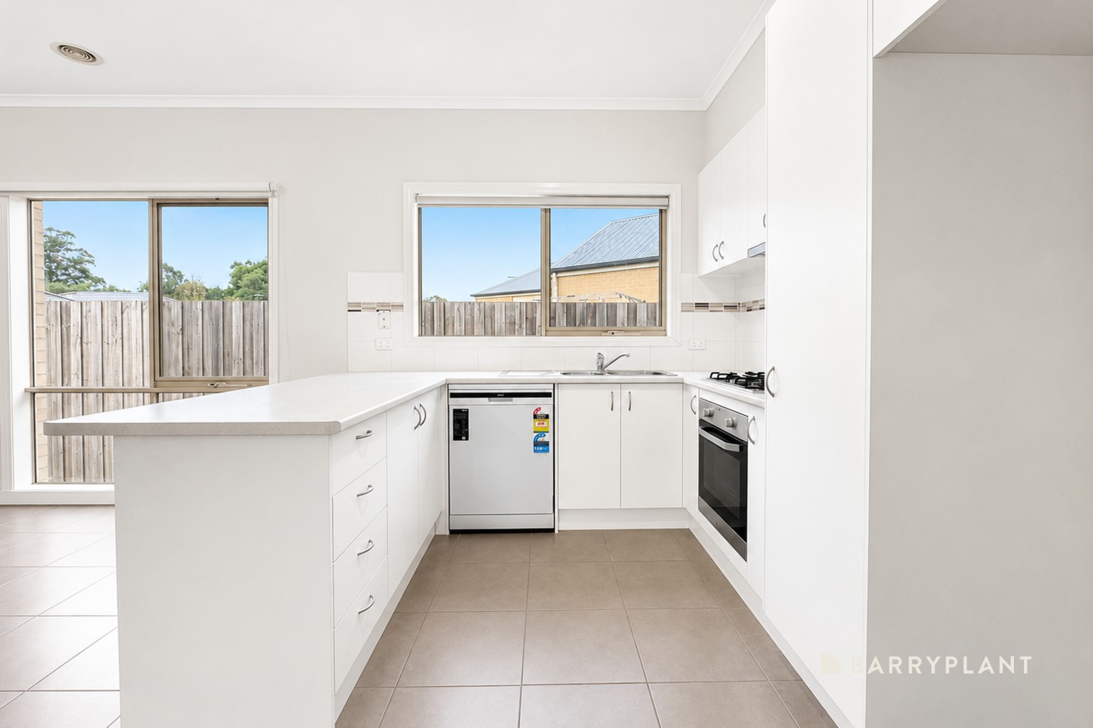 110 Cook Street, Drouin, VIC 3818 - Thumbnail 2 - 02/07/2026