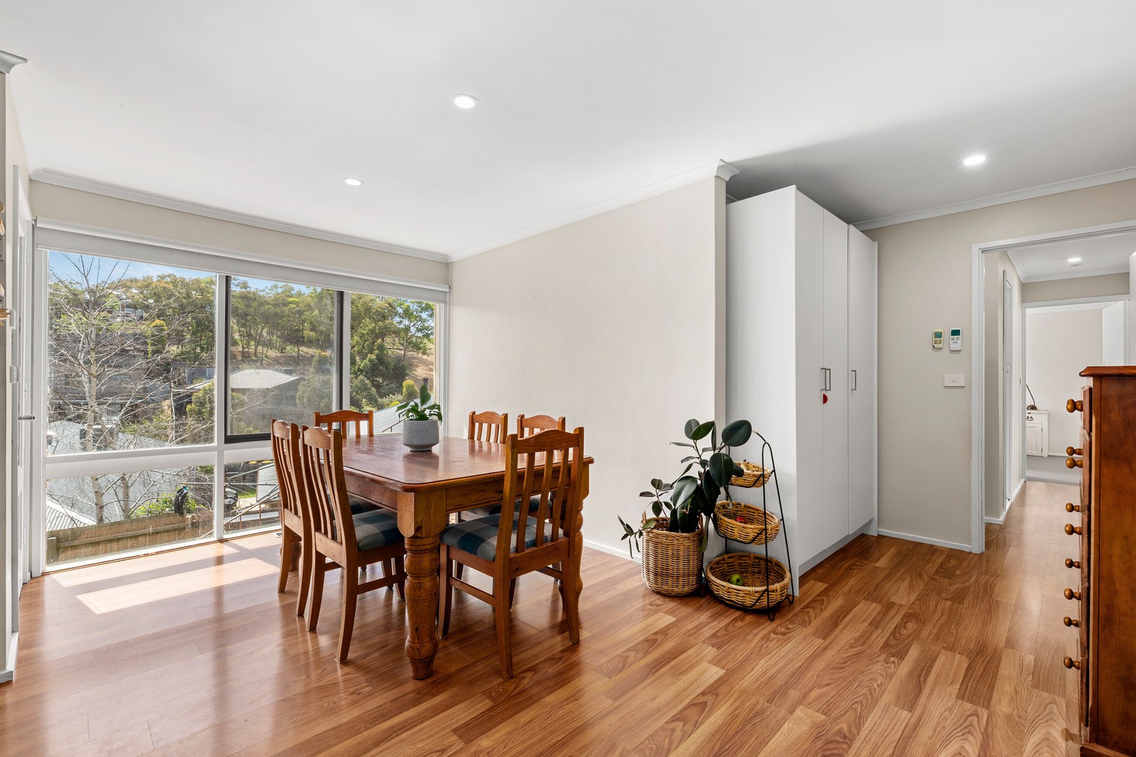 110 Grassy Flat Road, Diamond Creek, VIC 3089 - Thumbnail 2 - 29/01/2026