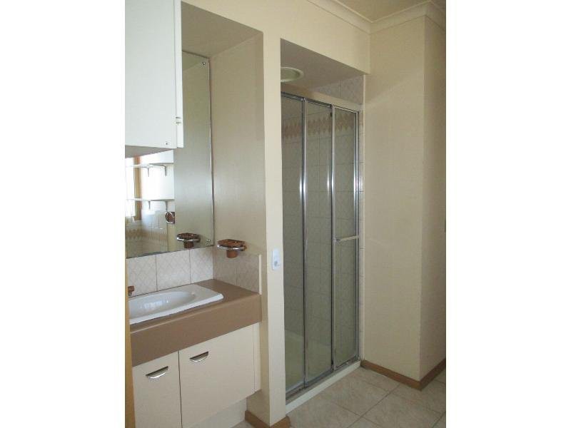 110 John Fawkner Drive, Endeavour Hills, VIC 3802, Endeavour Hills - Thumbnail 5