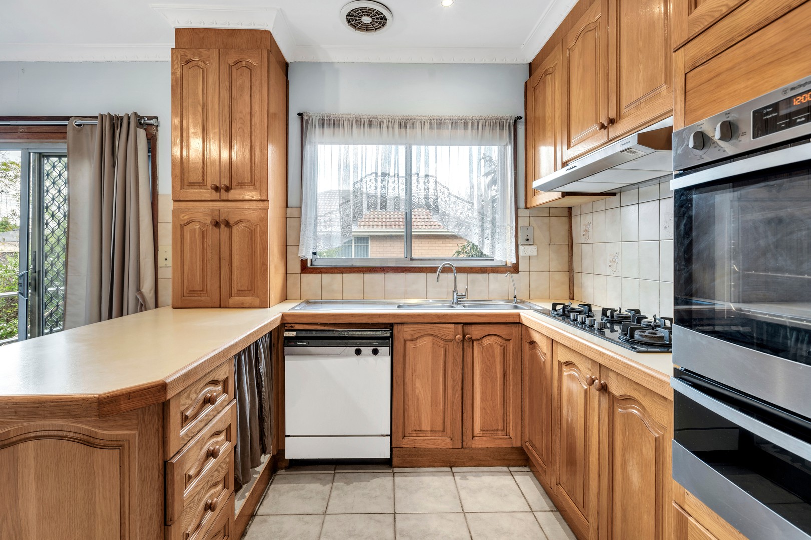 110 Lincoln Drive, Keilor East, VIC 3033, Keilor East - Thumbnail 6