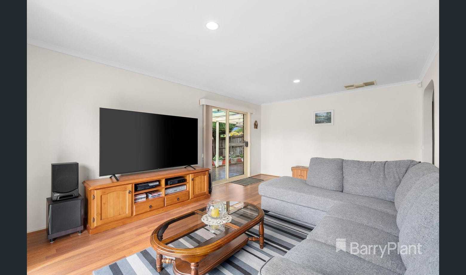 110 Pindari Avenue, Mill Park, VIC 3082, Mill Park - Thumbnail 2