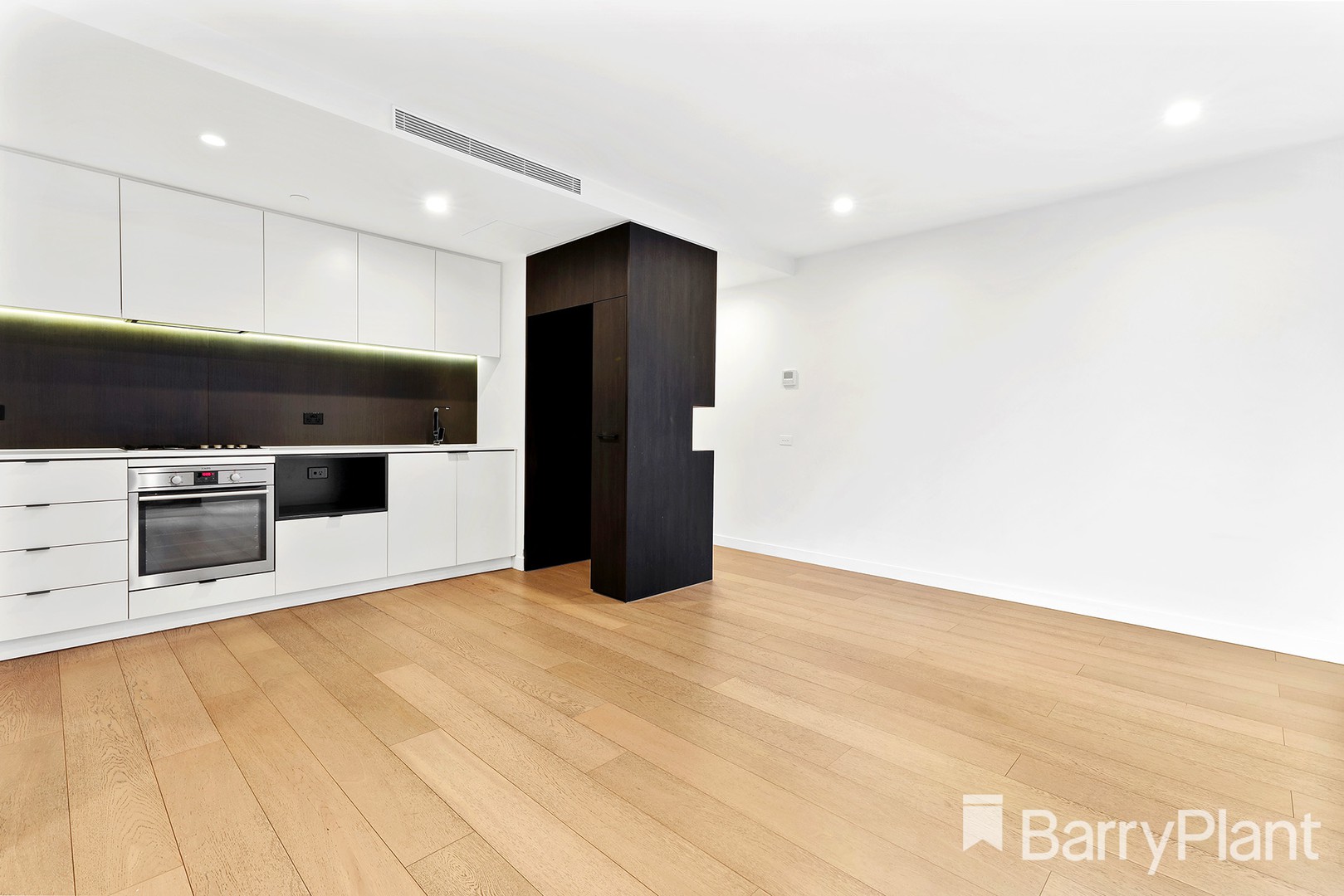1102/10 Claremont Street, South Yarra, VIC 3141, South Yarra - Thumbnail 2