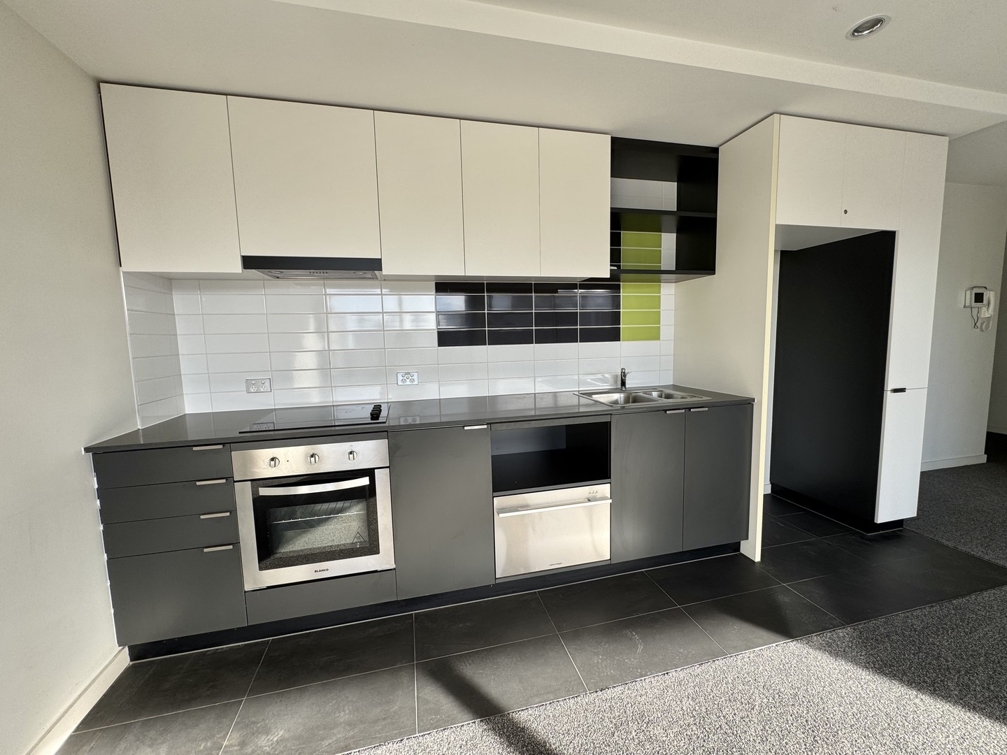 1102/815 Bourke Street, Docklands, VIC 3008 - Thumbnail 1 - 01/05/2026