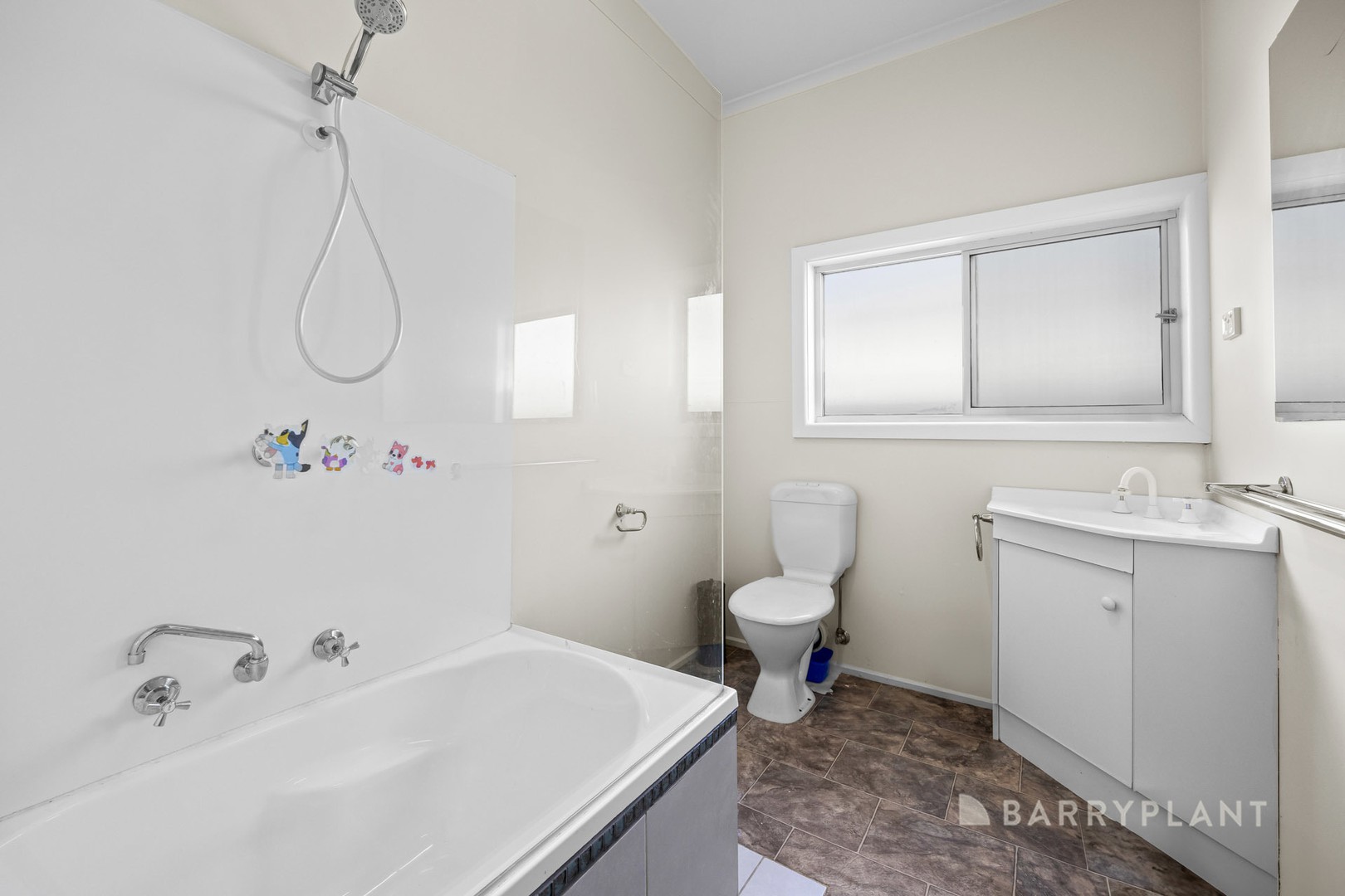 1104 Norman Street, Wendouree, VIC 3355, Wendouree - Thumbnail 7