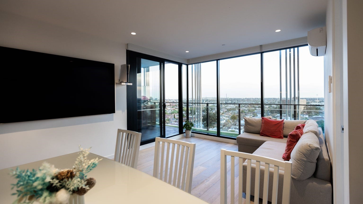 1108/188 Ballarat Road, Footscray, VIC 3011, Footscray - Thumbnail 2