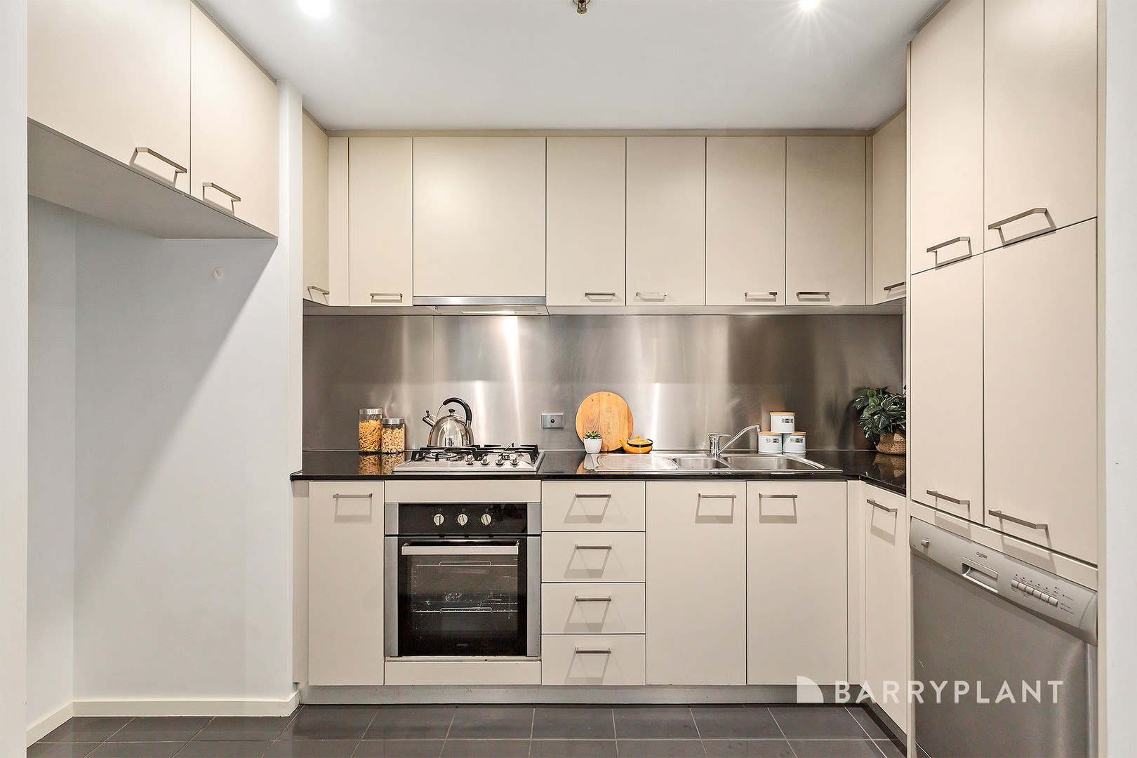 111/19 Rakaia Way, Docklands, VIC 3008, Docklands - Thumbnail 3