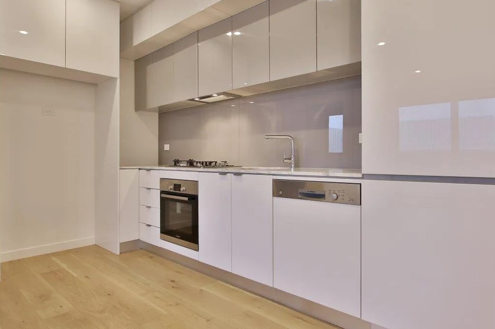 111/5 Sovereign Point Court, Doncaster, VIC 3108, Doncaster - Thumbnail 2