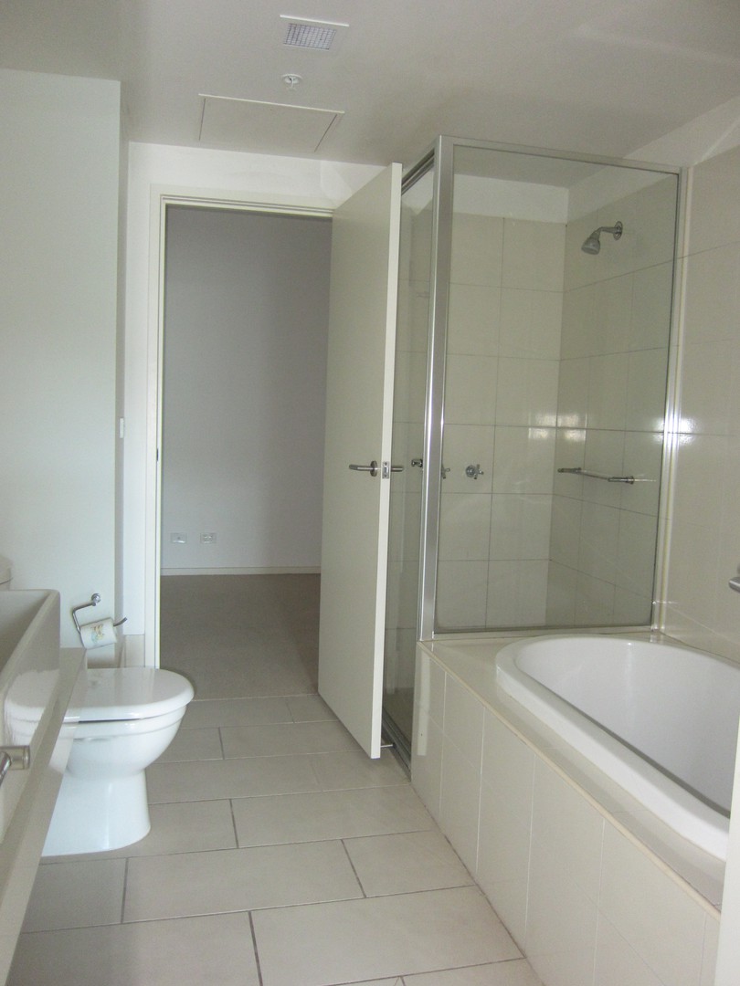 111/60 Siddeley Street, Docklands, VIC 3008, Docklands - Thumbnail 4