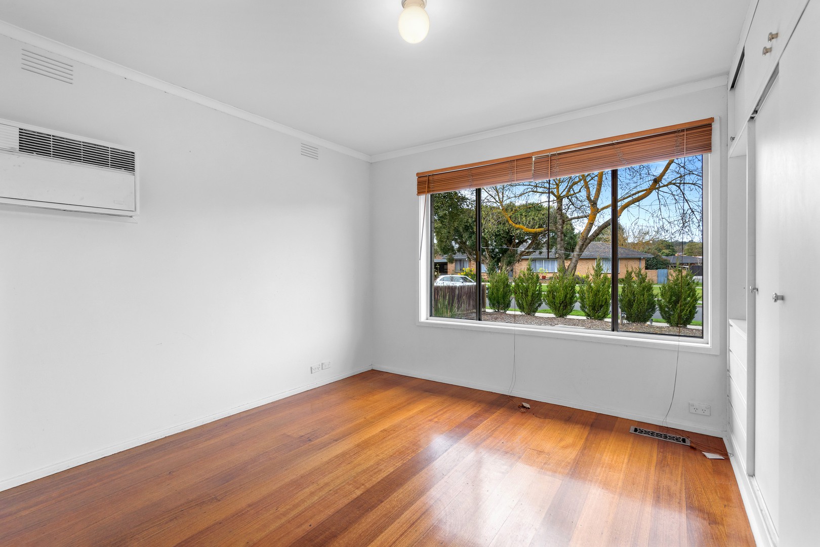 111 Carronvale Road, Mooroolbark, VIC 3138, Mooroolbark - Thumbnail 4
