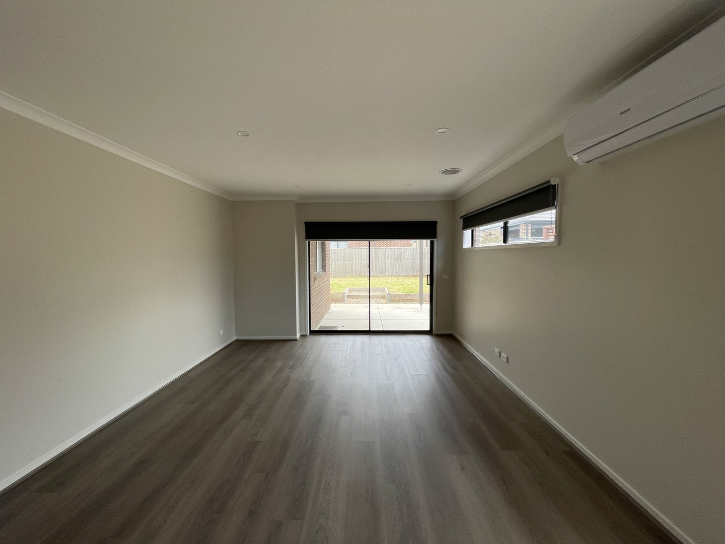 111 Holyoake  Parade, Manor Lakes, VIC 3024, Manor Lakes - Thumbnail 5