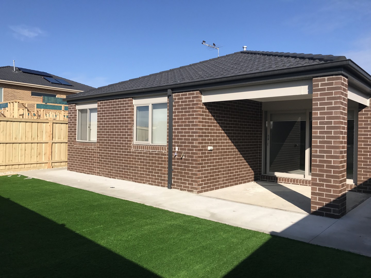 111 Modern Crescent, Tarneit, VIC 3029, Tarneit - Thumbnail 2