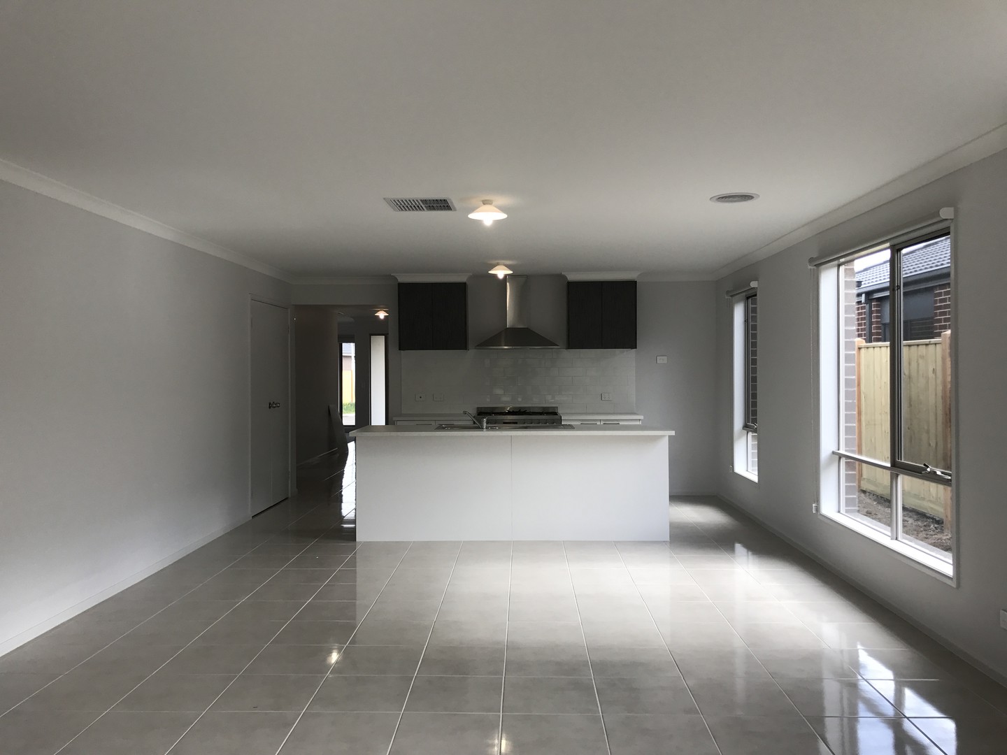 111 Modern Crescent, Tarneit, VIC 3029, Tarneit - Thumbnail 5