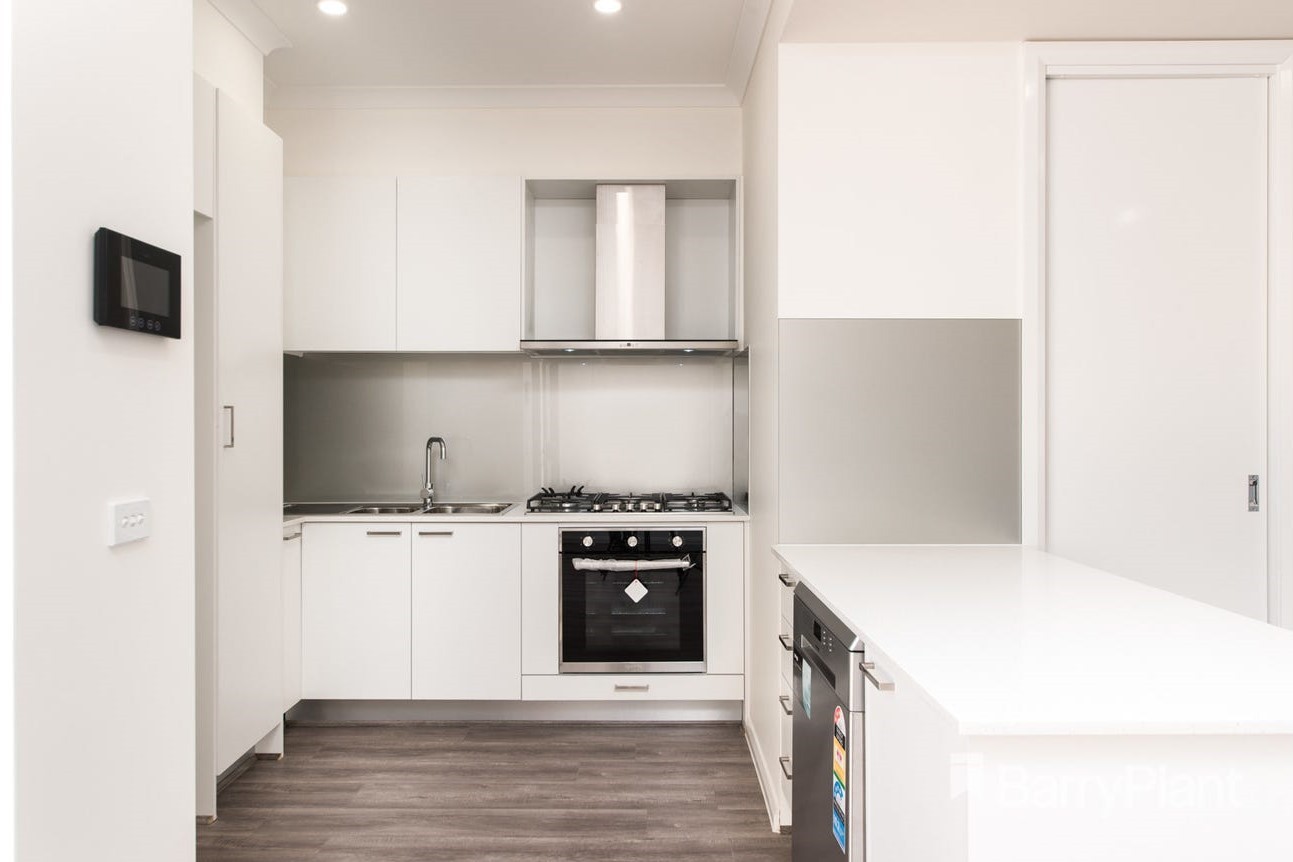 111 Paget Avenue, Glenroy, VIC 3046 - Thumbnail 2 - 18/11/2025