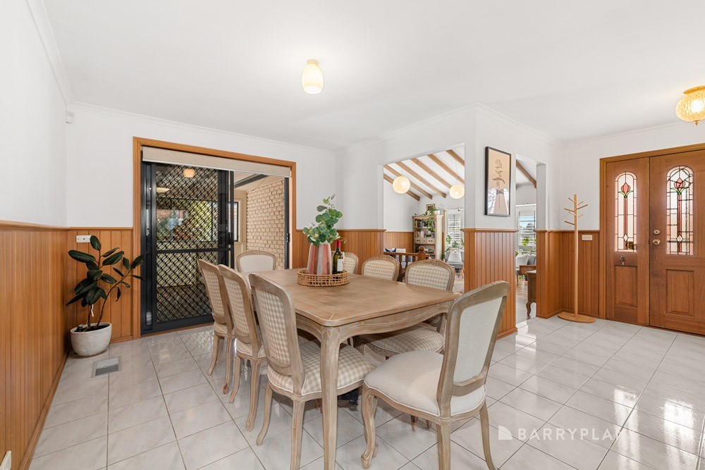 111 Romano Avenue, Mill Park, VIC 3082, Mill Park - Thumbnail 3