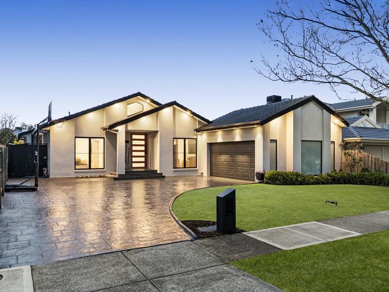 111 Royal Crescent, Hillside, VIC 3037 - Image - 28/07/2026