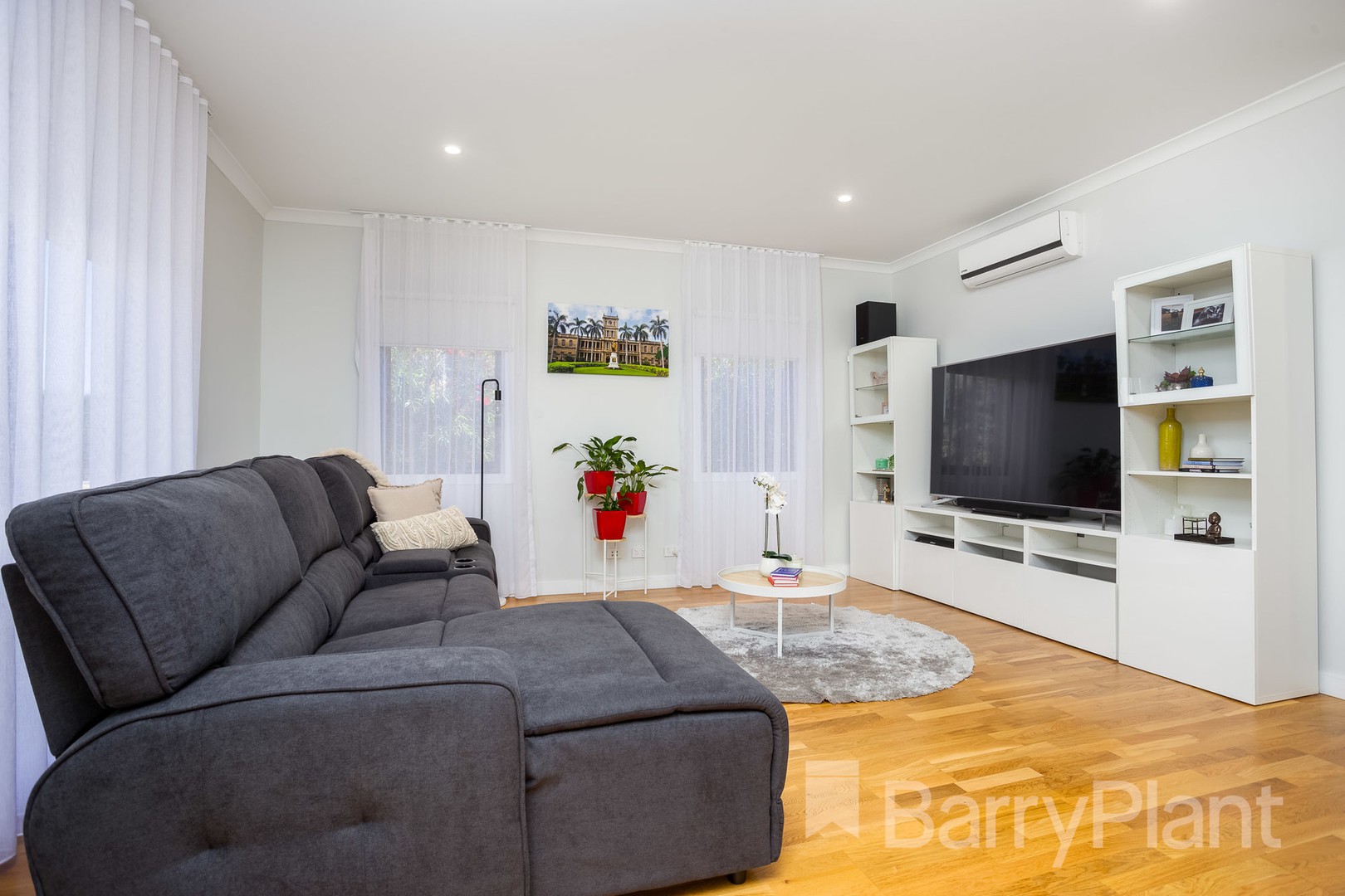 111 Waterhaven Boulevard, Point Cook, VIC 3030, Point Cook - Thumbnail 4