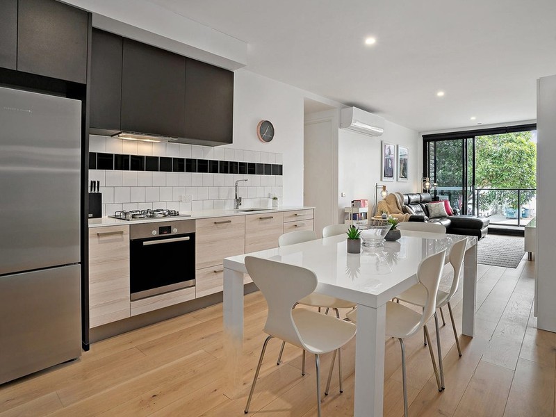 112/324 Pascoe Vale Rd, Essendon, VIC 3040 - Image - 28/09/2026