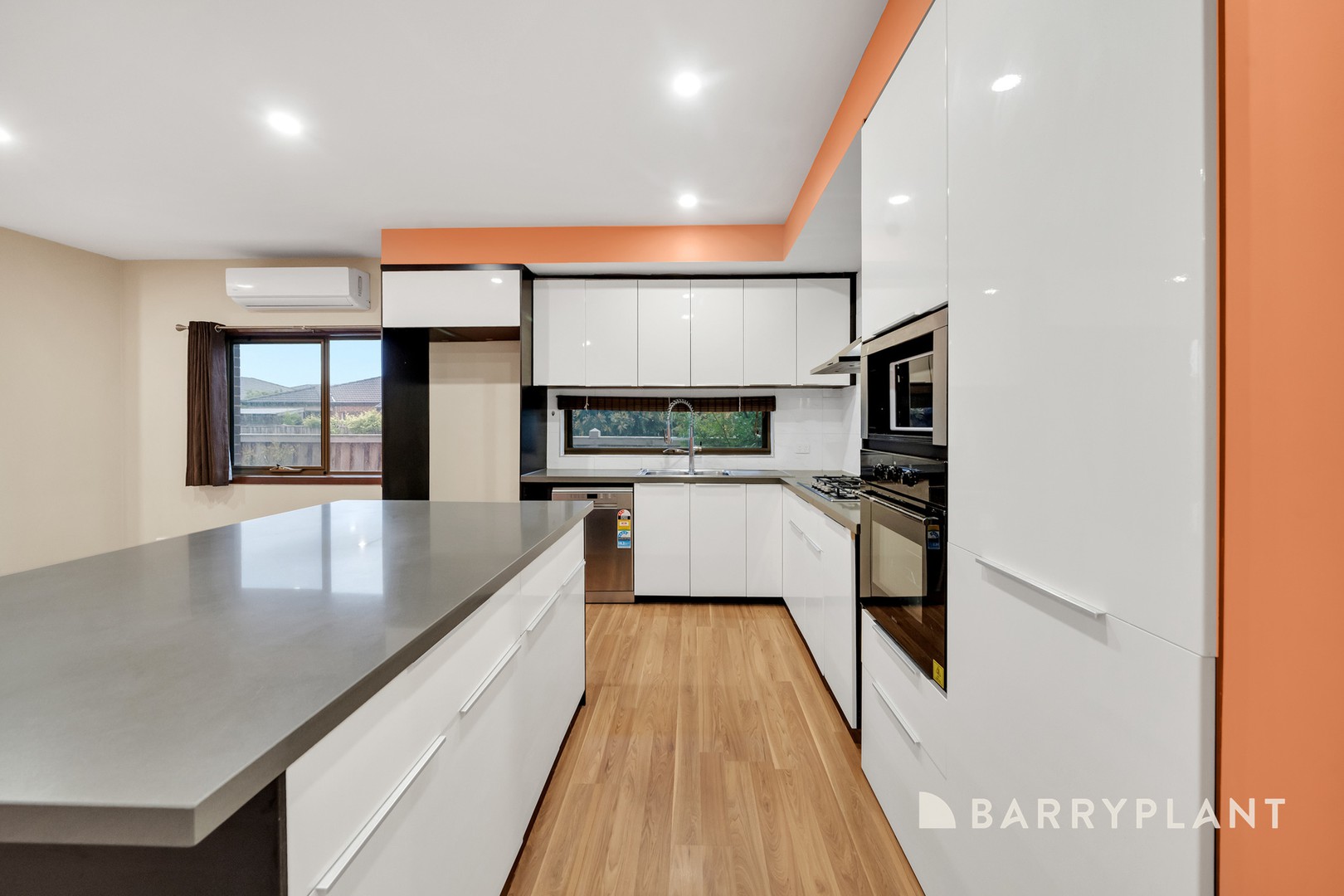 112 Fongeo Drive, Point Cook, VIC 3030, Point Cook - Thumbnail 4