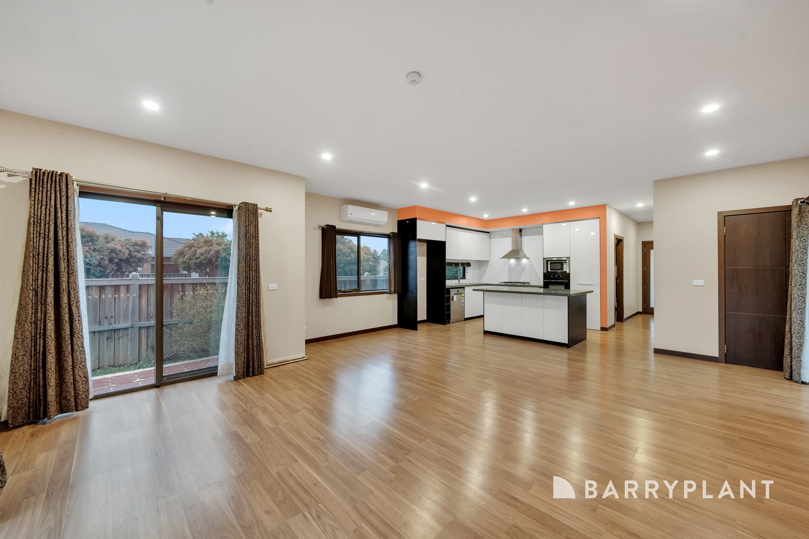 112 Fongeo Drive, Point Cook, VIC 3030, Point Cook - Thumbnail 5