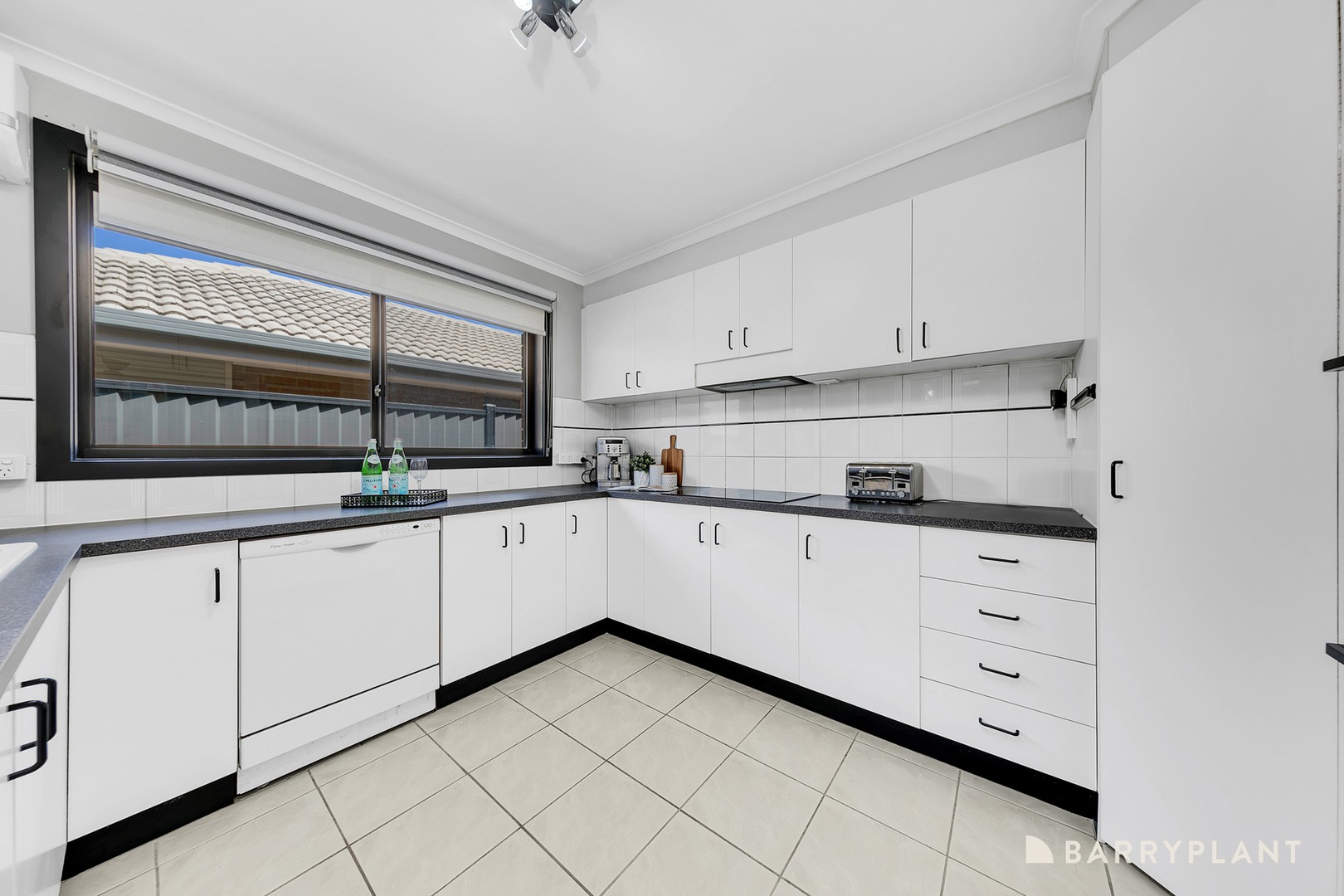 112 Garden Grove Drive, Mill Park, VIC 3082, Mill Park - Thumbnail 3