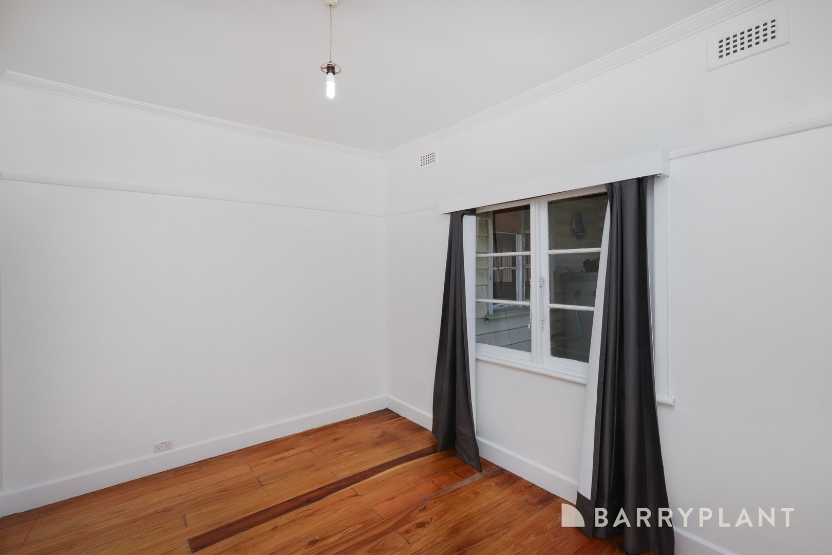 112 Hertford Road, Sunshine, VIC 3020, Sunshine - Thumbnail 5