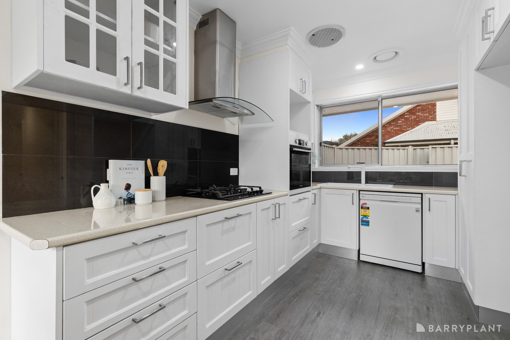 112 Lomond Avenue, Kilsyth, VIC 3137, Kilsyth - Thumbnail 8