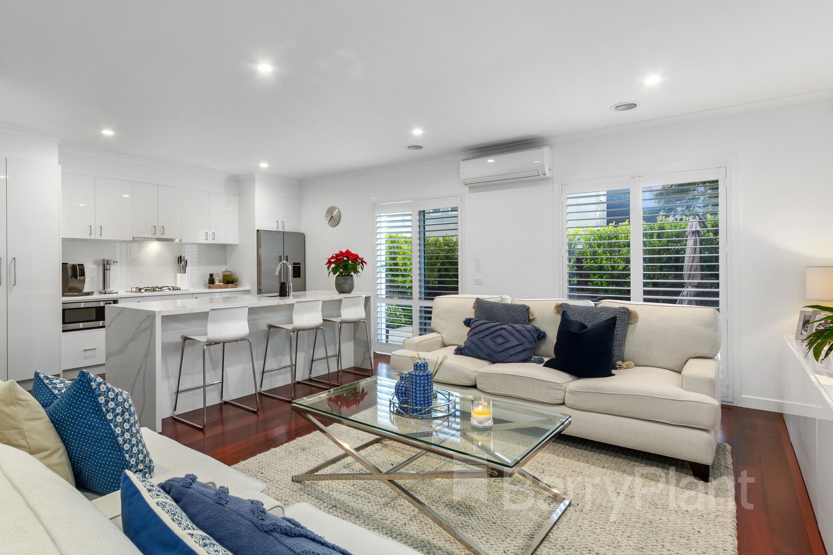 112 Sovereign Manors Crescent, Rowville, VIC 3178, Rowville - Thumbnail 2