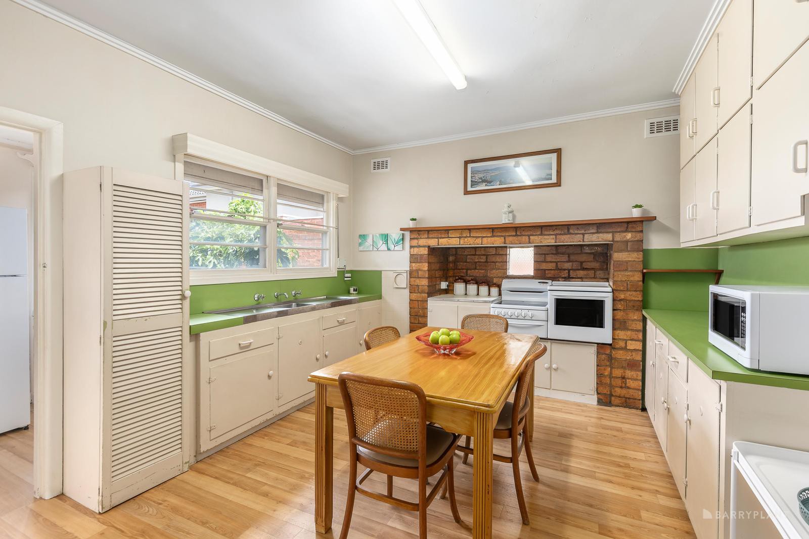 112 Thompsons Road, Bulleen, VIC 3105, Bulleen - Thumbnail 4