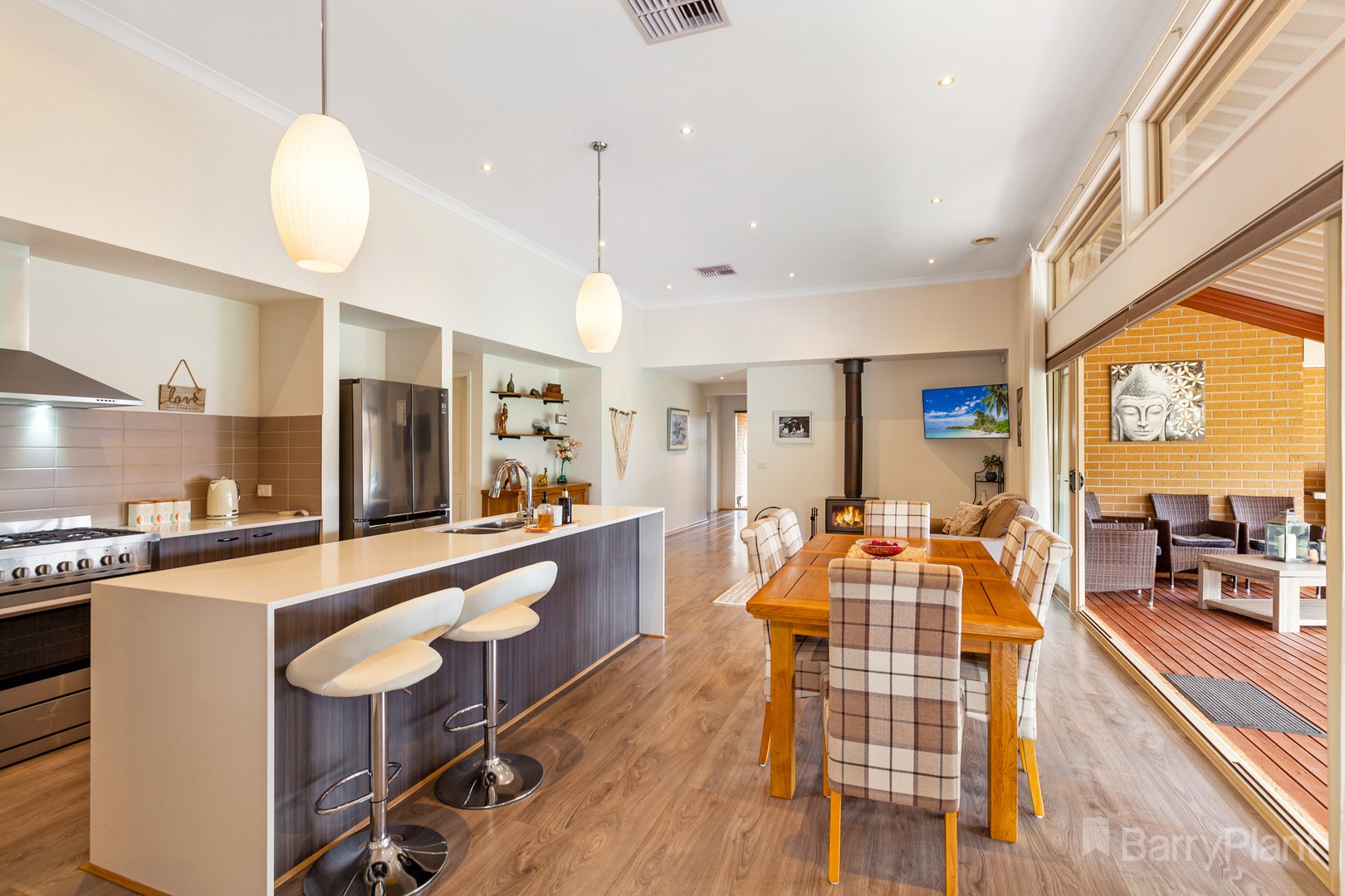 112 Valley Drive, Hidden Valley, VIC 3756, Hidden Valley - Thumbnail 4