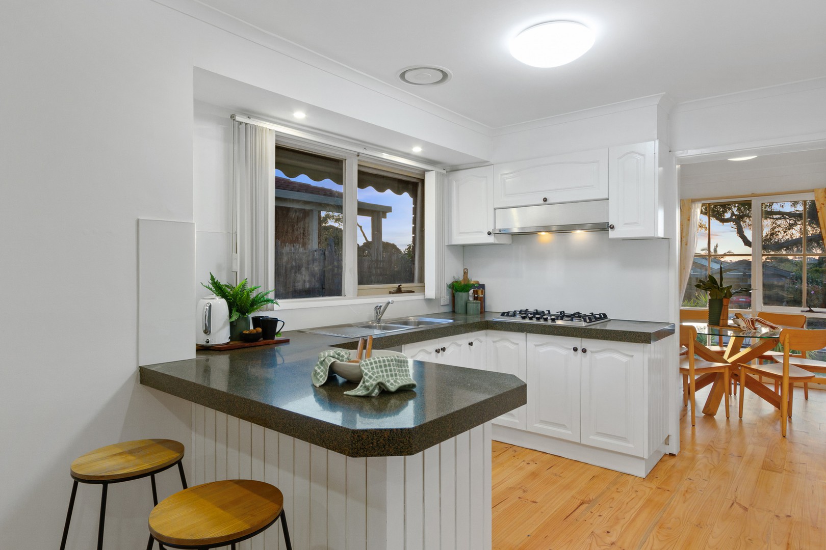 113 Argyle Way, Wantirna South, VIC 3152, Wantirna South - Thumbnail 3