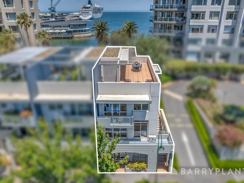 113 Beach Street, Port Melbourne, VIC 3207 - Image - 05/01/2026