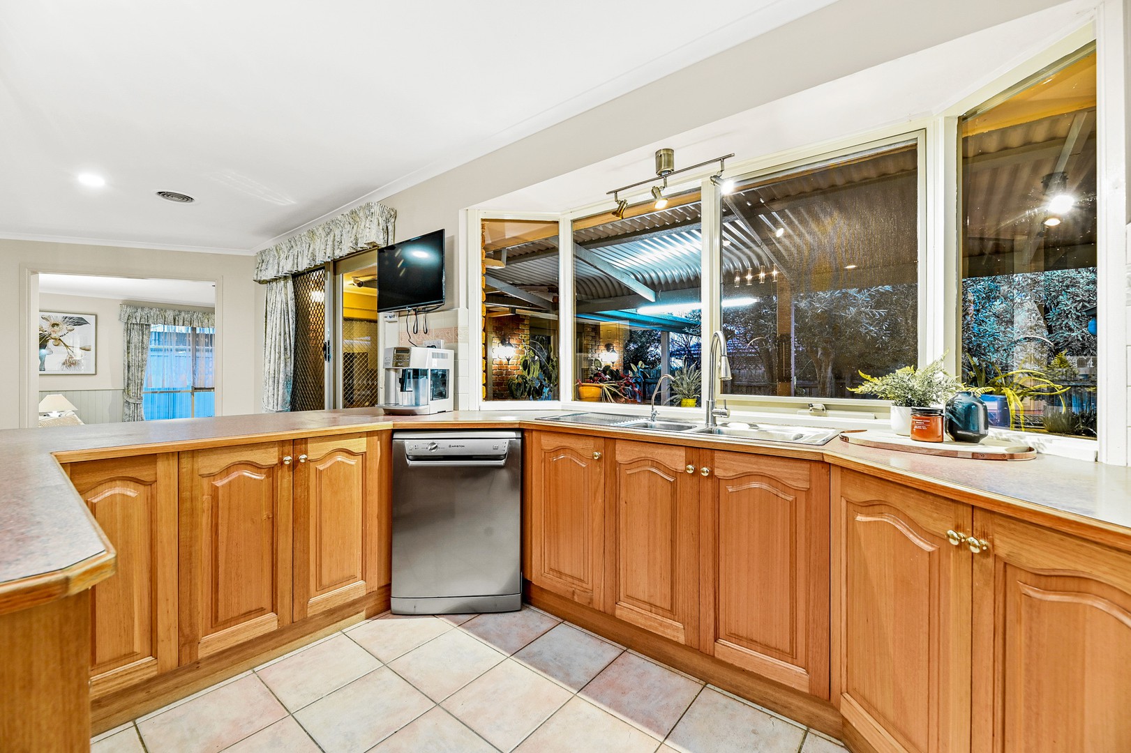 113 Earlsfield Drive, Berwick, VIC 3806, Berwick - Thumbnail 8
