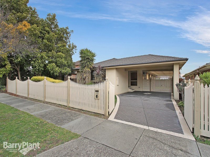 113 Wallace Road, Wantirna South, VIC 3152, Wantirna South - Thumbnail 2