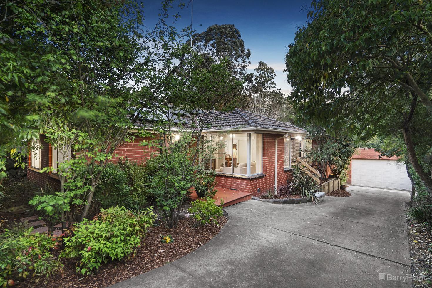 114 Dalton Street, Eltham, VIC 3095, Eltham - Thumbnail 2