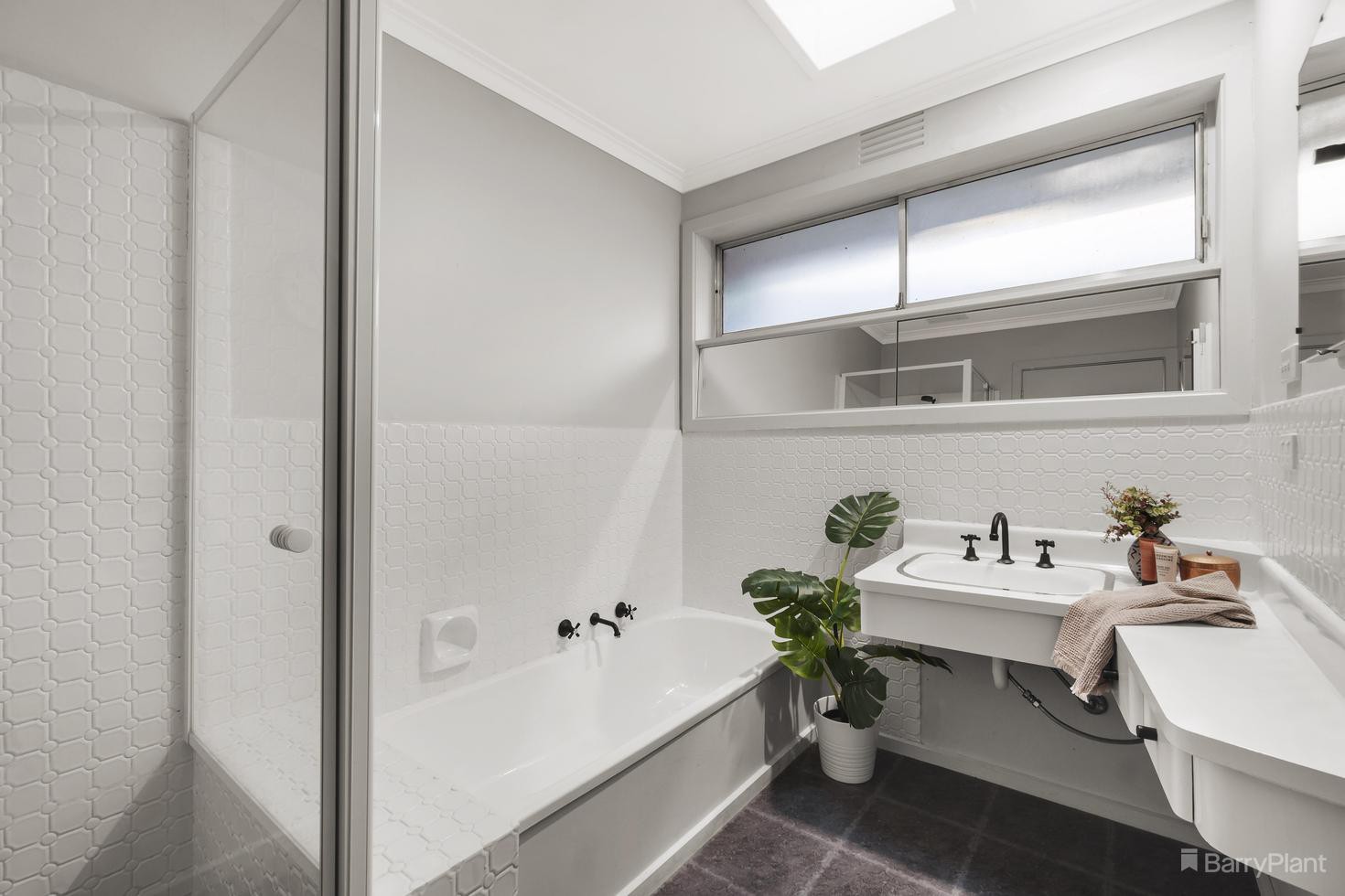 114 Dalton Street, Eltham, VIC 3095, Eltham - Thumbnail 7