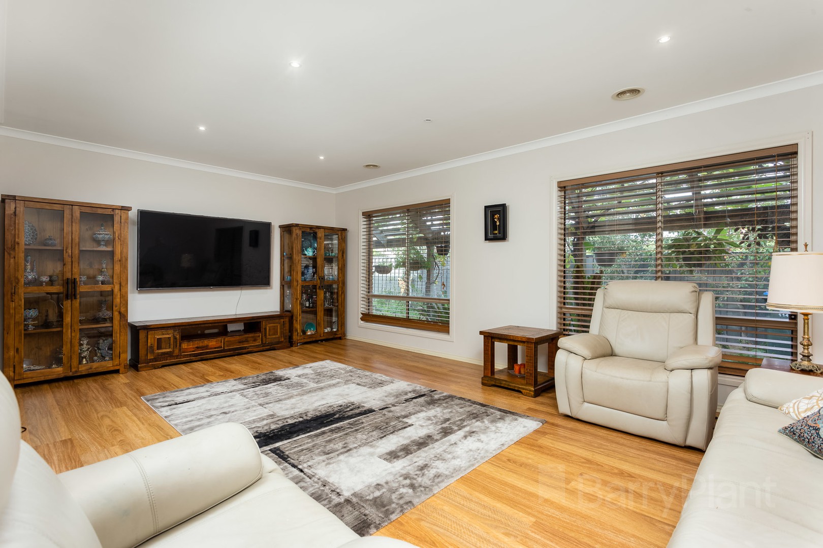 114 Jamieson Way, Point Cook, VIC 3030, Point Cook - Thumbnail 2