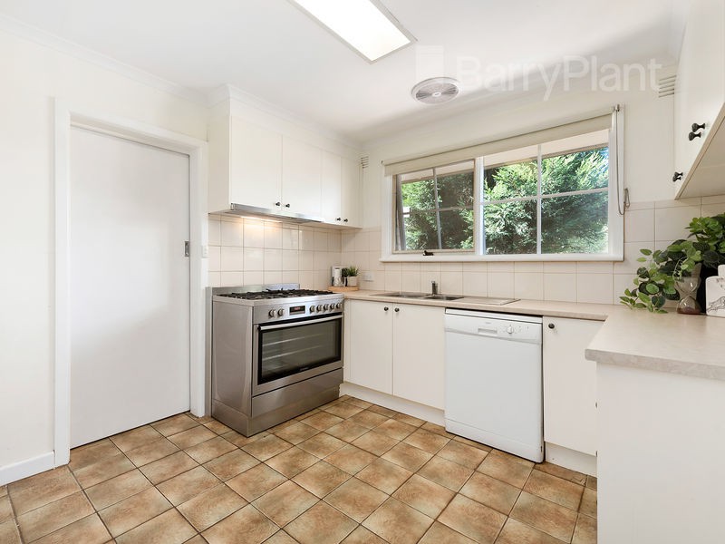 114 O'Connor Road, Knoxfield, VIC 3180, Knoxfield - Thumbnail 4