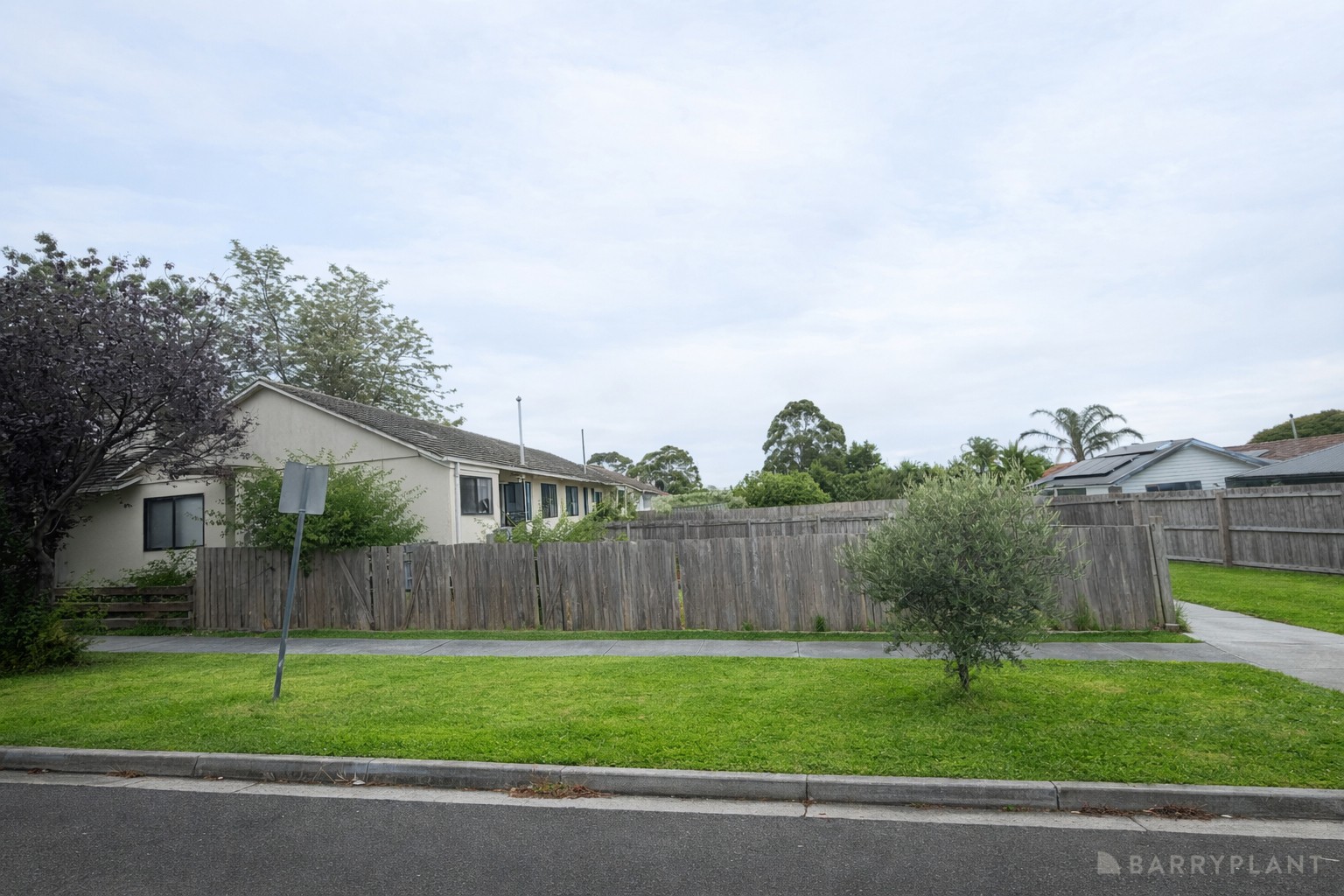 115-117 Gladstone Road, Dandenong North, VIC 3175 - Thumbnail 2 - 12/02/2026