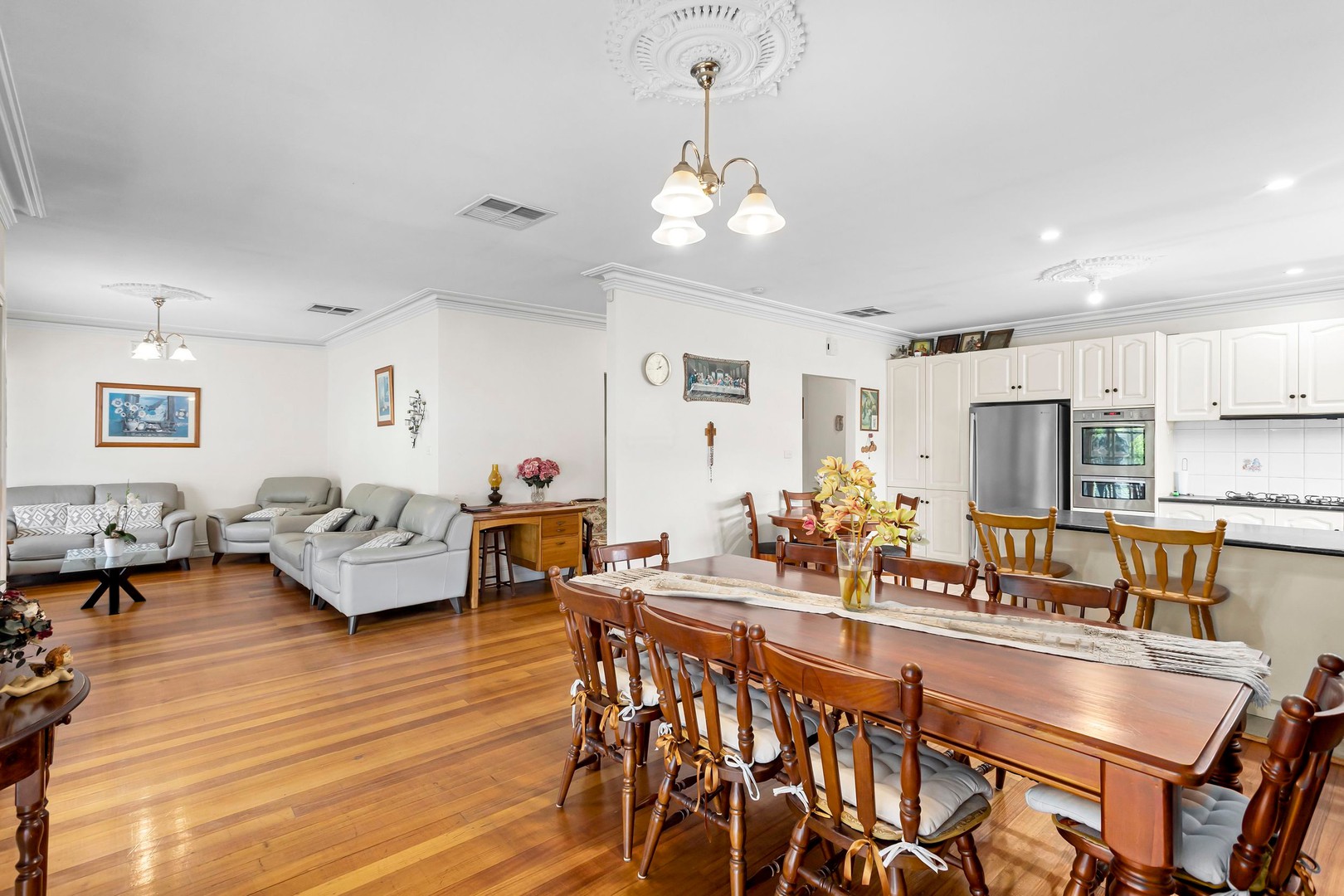 115 Mascoma Street, Strathmore, VIC 3041, Strathmore - Thumbnail 3
