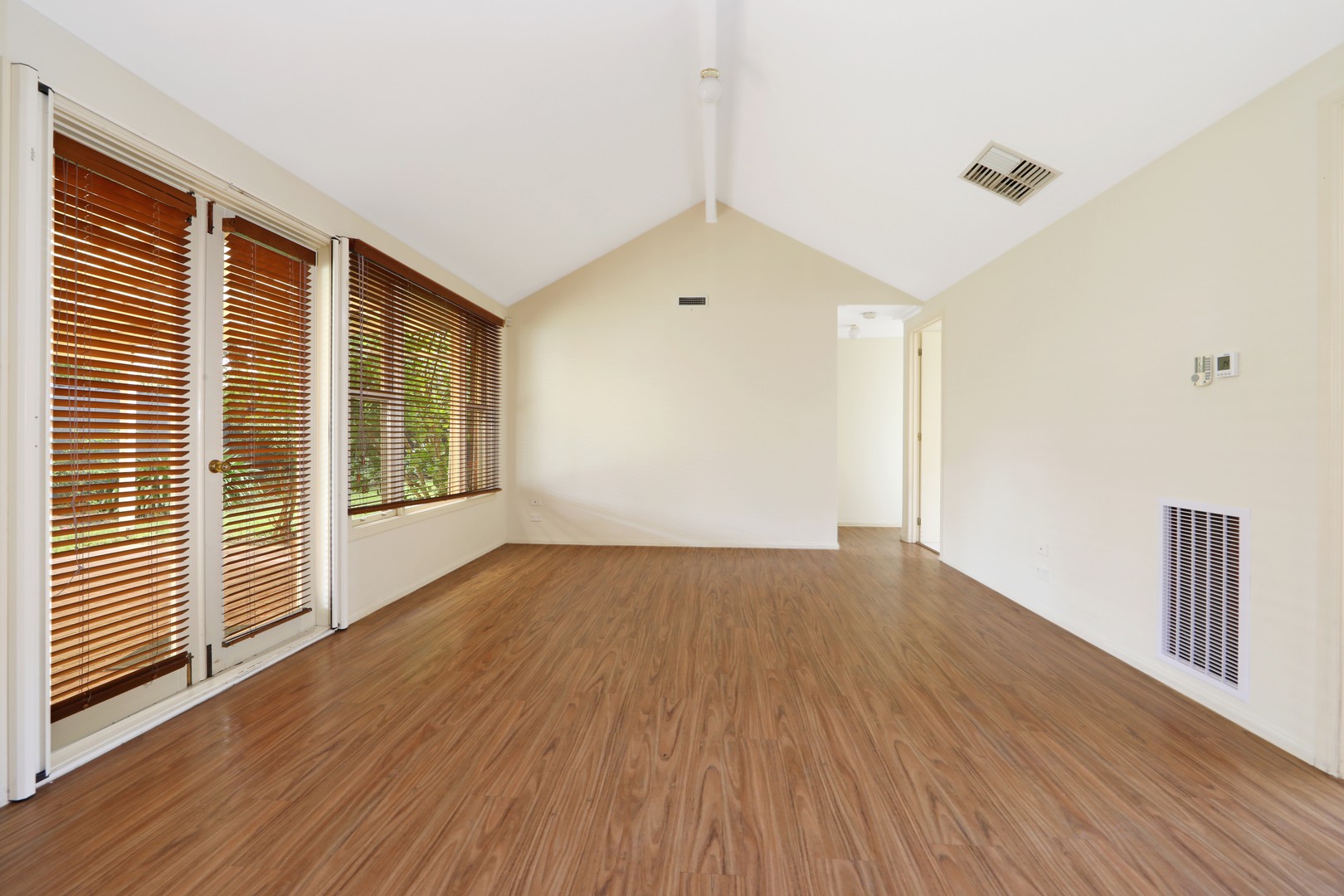 115 Waradgery Drive, Rowville, VIC 3178, Rowville - Thumbnail 5