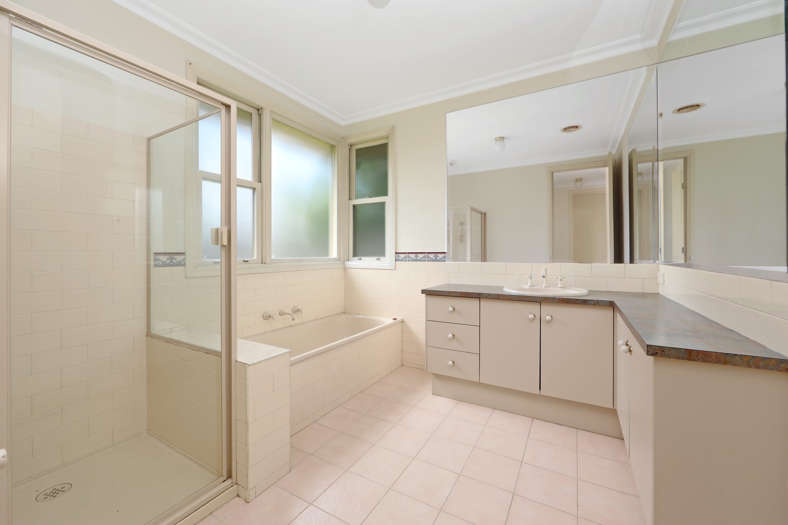115 Waradgery Drive, Rowville, VIC 3178, Rowville - Thumbnail 8
